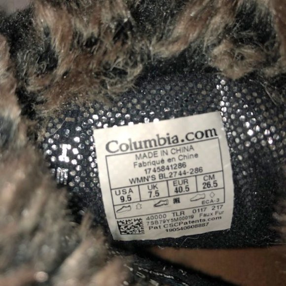 Columbia Suede Faux Fur Lined Boots - Picture 7 of 8
